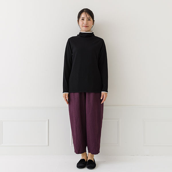 ガーゼのような肌触り バイカラータートルネックセーター