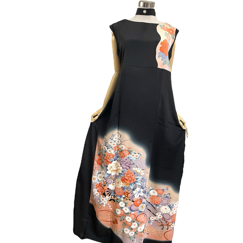 送料無料 着物 リメイク ゆったりAライン 花車 金駒刺繍 留袖 ロング