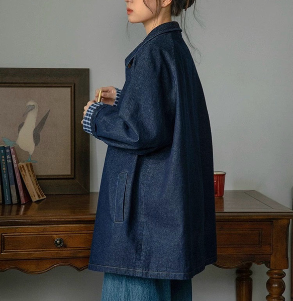 裏地チェック柄　デニムコットンのミドル丈コート　ゆったりシルエット【秋冬春】インディゴ 9枚目の画像