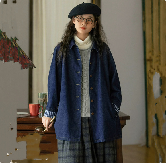 裏地チェック柄　デニムコットンのミドル丈コート　ゆったりシルエット【秋冬春】インディゴ 1枚目の画像