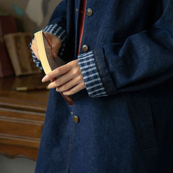 裏地チェック柄　デニムコットンのミドル丈コート　ゆったりシルエット【秋冬春】インディゴ 3枚目の画像