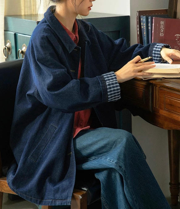 裏地チェック柄　デニムコットンのミドル丈コート　ゆったりシルエット【秋冬春】インディゴ 11枚目の画像