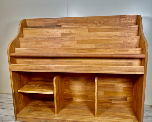 絵本棚 チーク色 本棚・絵本棚・マガジンラック Kei Crafted Woods