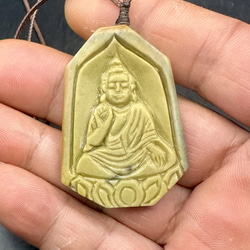 翡翠白菜ペンダント 楽天市場】一点物ひすい精工手彫り白菜天然石本翡翠ペンダント紐