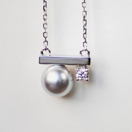 ルミナ スモールバランスシリーズ 18Kホワイトゴールド ダイヤモンドネックレス 7-7.5mm 高品質日本製アコヤ真珠ペンダン