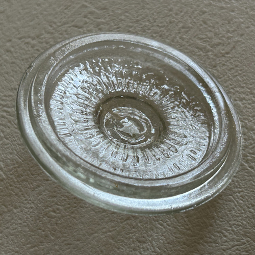 Japanese Vintage ガラスの蓋付き小物入れ ② どんぐり型 昭和レトロ