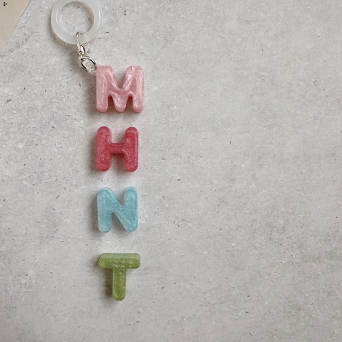 アンブレラマーカー イニシャル 目印 キーホルダー チャーム 名前 推し