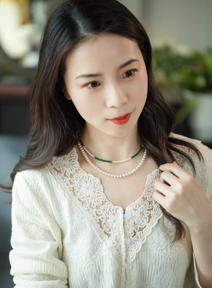 [ルミナ] Cuiweiシリーズ Wei素材 高アイシースパイシーグリーン翡翠+色調整なし 3-3.5mm 日本製アコヤ真珠ネッ