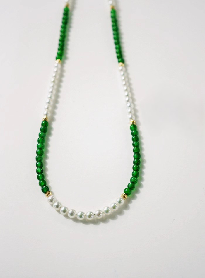 [ルミナ] Cuiweiシリーズ Wei素材 高アイシースパイシーグリーン翡翠+色調整なし 3-3.5mm 日本製アコヤ真珠ネッ