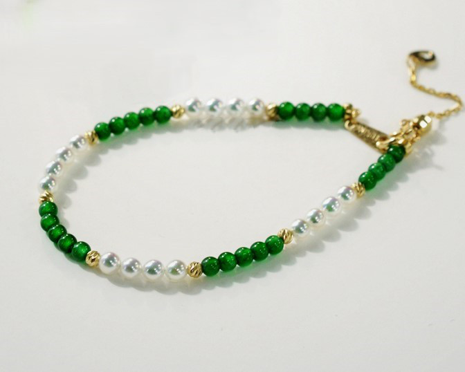 [ルミナ] Cuiweiシリーズ Wei素材 高アイシースパイシーグリーン翡翠+色調整なし 3-3.5mm 日本製アコヤ真珠ネッ