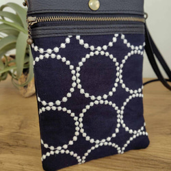 ミナペルホネン/tambourine/タンバリン ベージュ/牛革グレージュ木玉