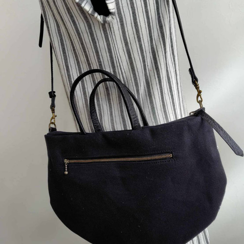 ミナペルホネン/2025tambourineタンバリンネイビー×白/ラウンド