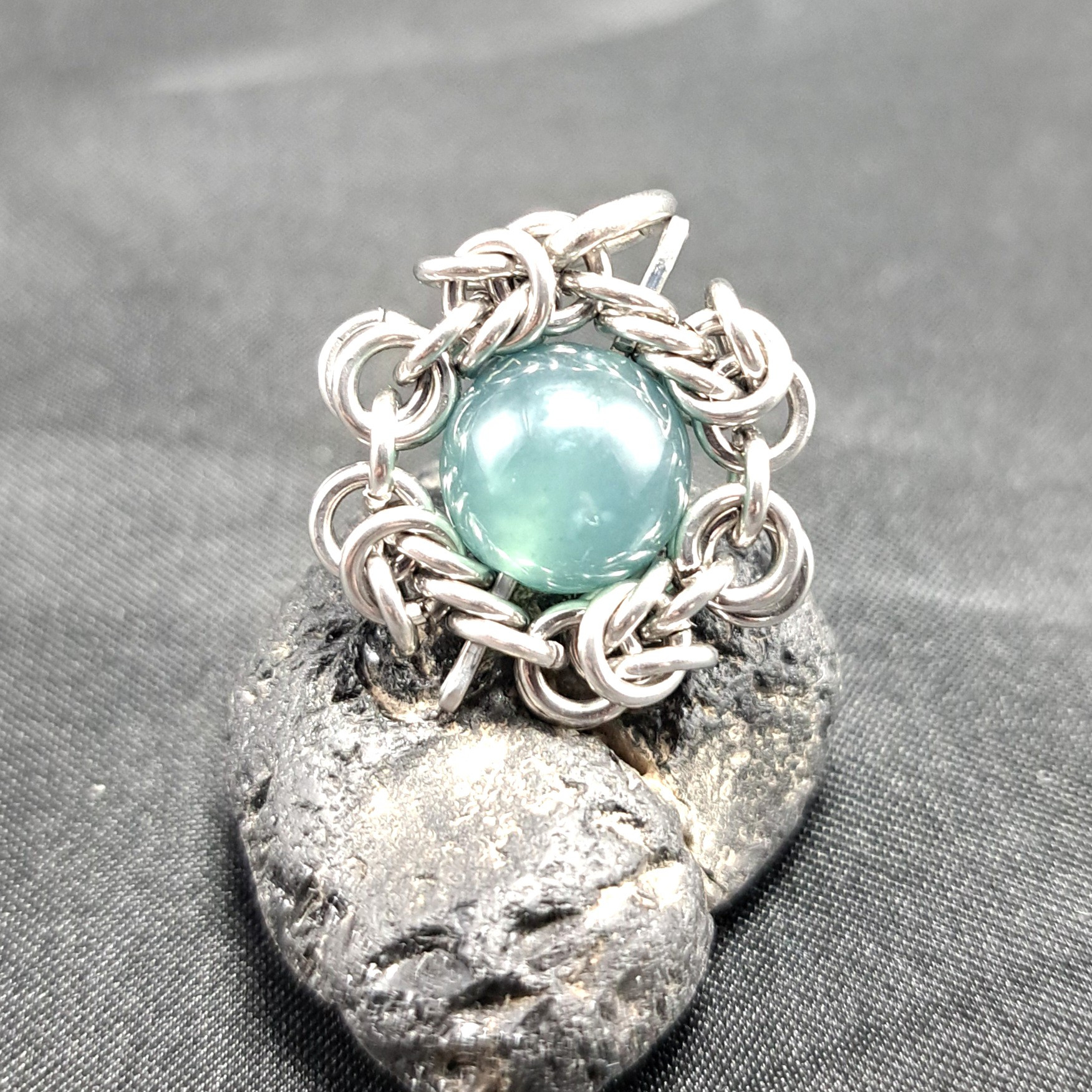 グアテマラ産天然翡翠ペンダントトップ