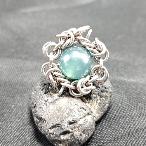 発色抜群! 透過性有 グアテマラ産 青 翡翠 (グアテマラ翡翠