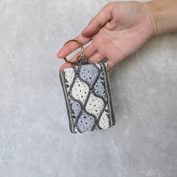 手のひらサイズ　カラビナを付けてチャームにも✦　モロッカンモチーフのミニポーチ　sサイズ 5枚目の画像