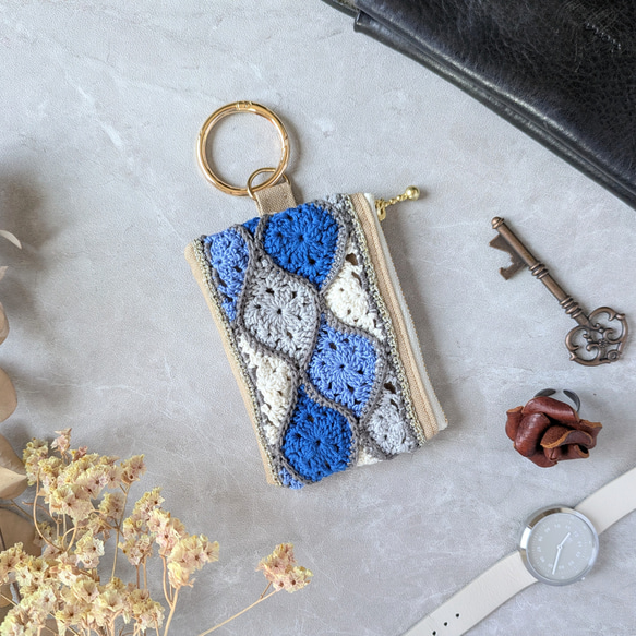 手のひらサイズ　カラビナを付けてチャームにも✦　モロッカンモチーフのミニポーチ　sサイズ 4枚目の画像