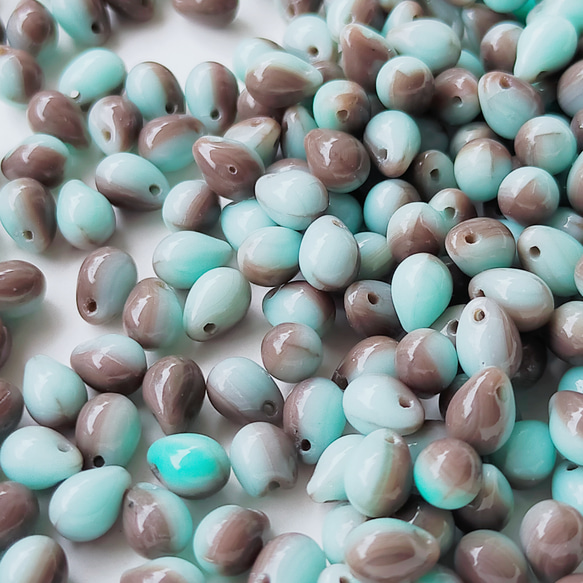 チェコ ビーズ ドロップ 5x7mm 20個 チョコレート ミント コンビ ppnalia 1枚目の画像