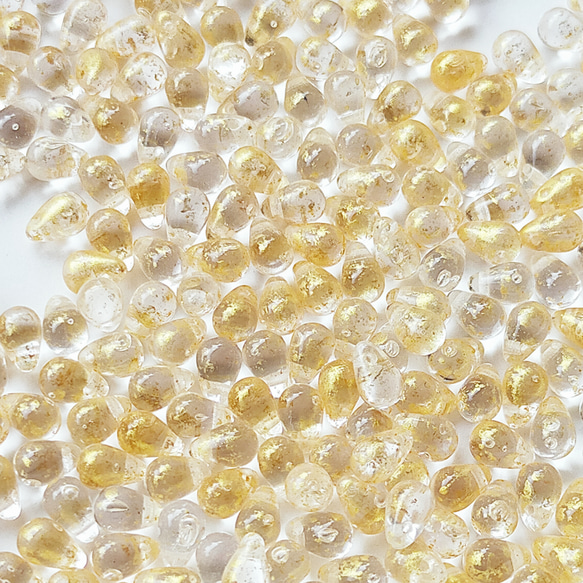 チェコ ビーズ ドロップ 4x6mm 30個 クリスタル クリア ゴールド ppnalia 2枚目の画像