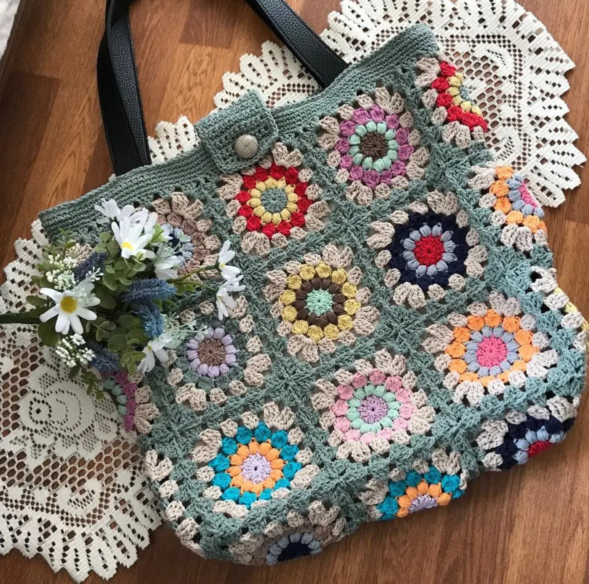 ☆サークルモチーフのトートバッグ（ハーバルグリーン）★手編み　編み物　モチーフバッグ