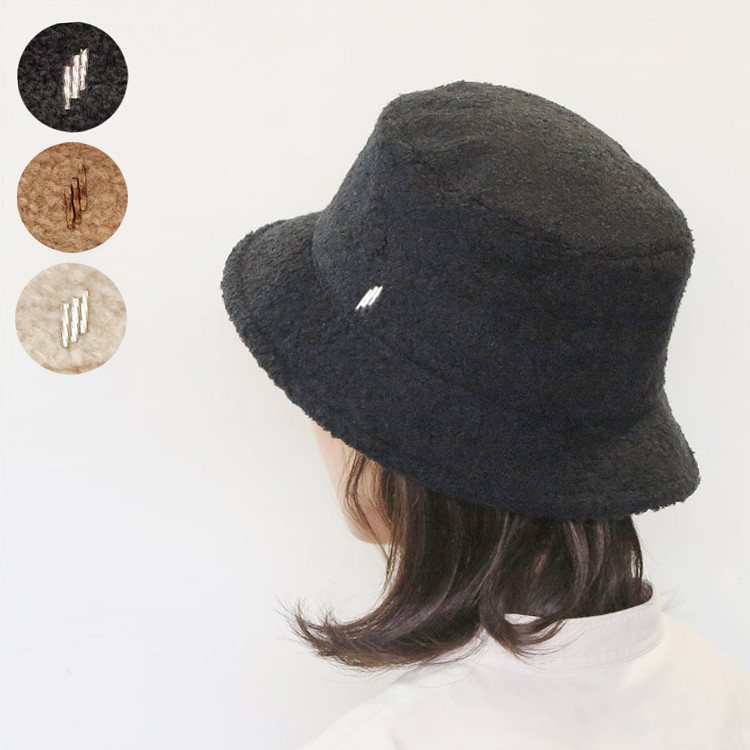 【秋冬向け】さりげないツイストビーズのワンポイント、シープボアのバケットハット　メンズレディース