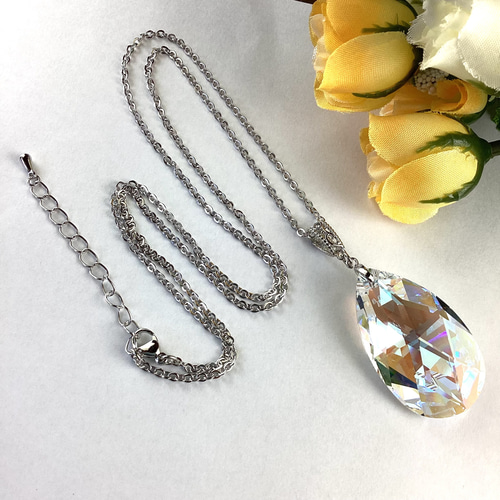 レアカラー スワロフスキー#8721、38mmしずく型ペンダント〜クリスタル