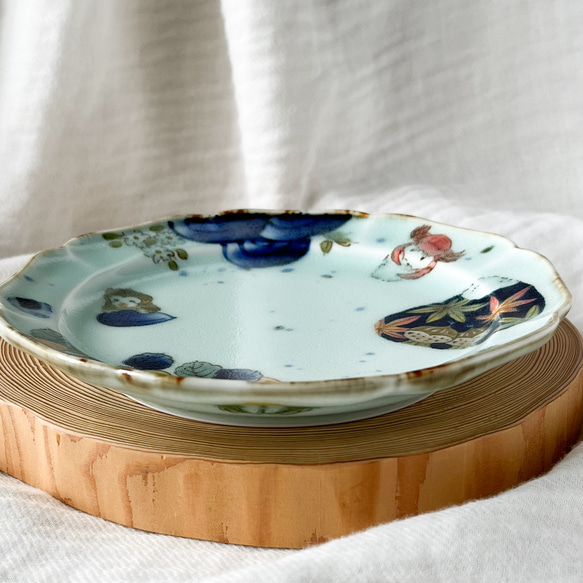 チコロット❤️取り皿❤️すべて手描き❤️染付け❤️普段使いに丁度いい❤️plate❤️童話❤️さるかに合戦❤️中皿 7枚目の画像