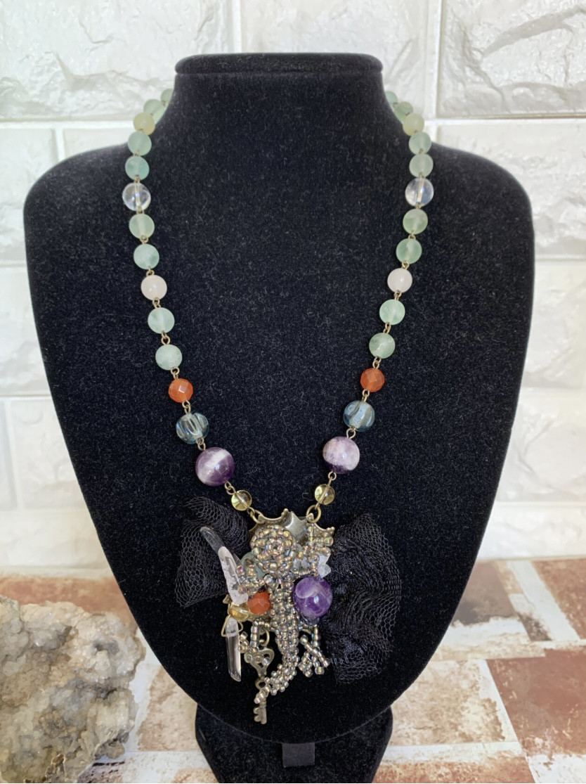 シルエットヤモリの大冒険ネックレス♪（Opening）