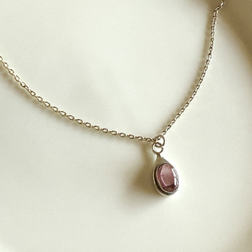 蓄光するスノークリスタルのチャーム【10月ピンクトルマリン】 蓄光するスノークリスタルのチャーム【10月ピンクトルマリン】