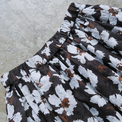 秋も大活躍！福袋 【上下2点セット】ネイビーリネンブラウス✖️花柄スカート / 送料無料 / F2025-D-NV 3枚目の画像