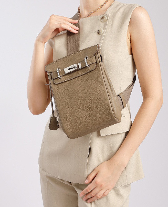 本革ケリーバッグ｜男女兼用・斜め掛け胸バッグ・上質素材