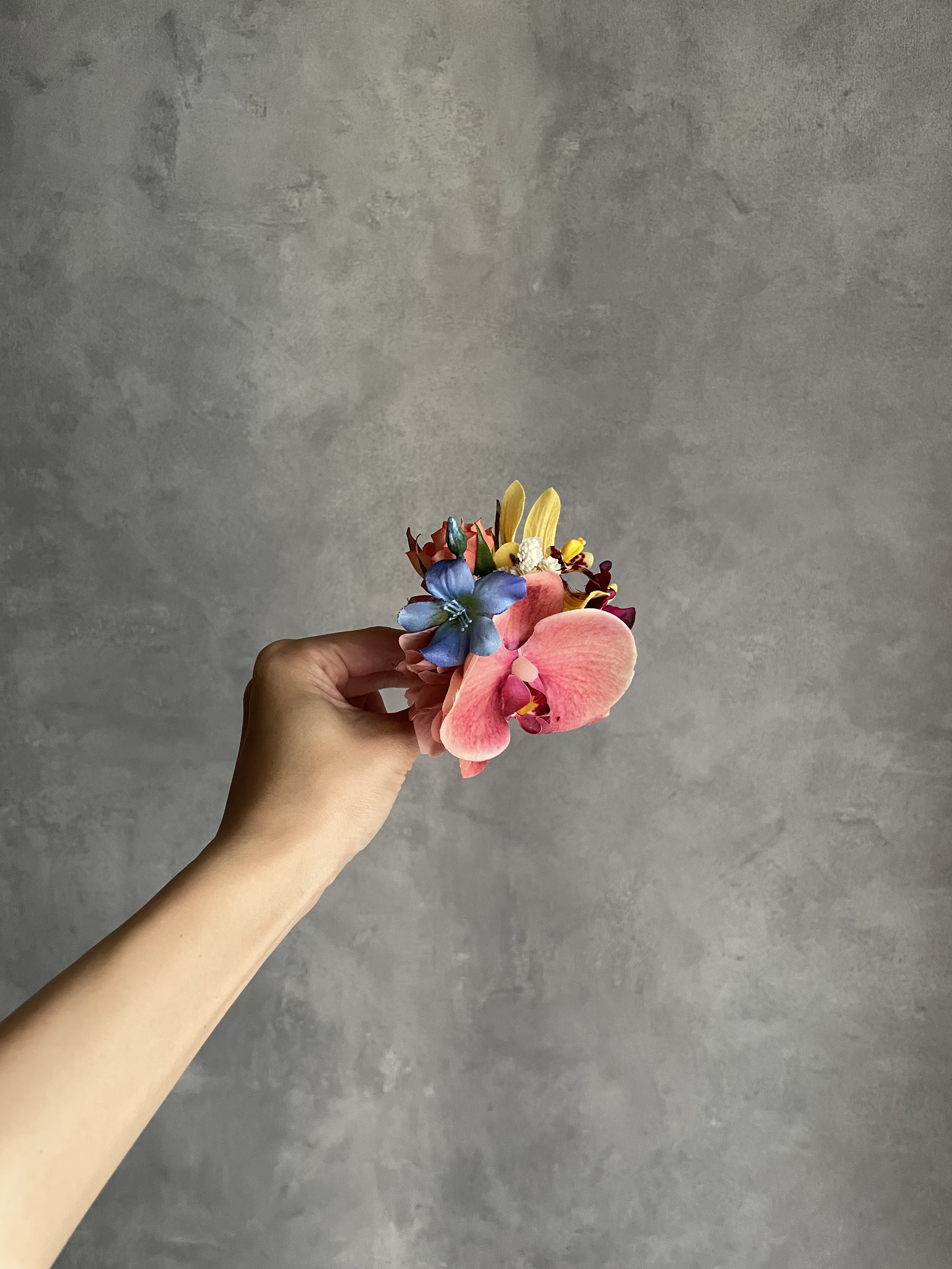 elegant colorfulブーケ　ウェディングブーケ／造花ブーケ／アーティフィシャルフラワー／胡蝶蘭ブーケ