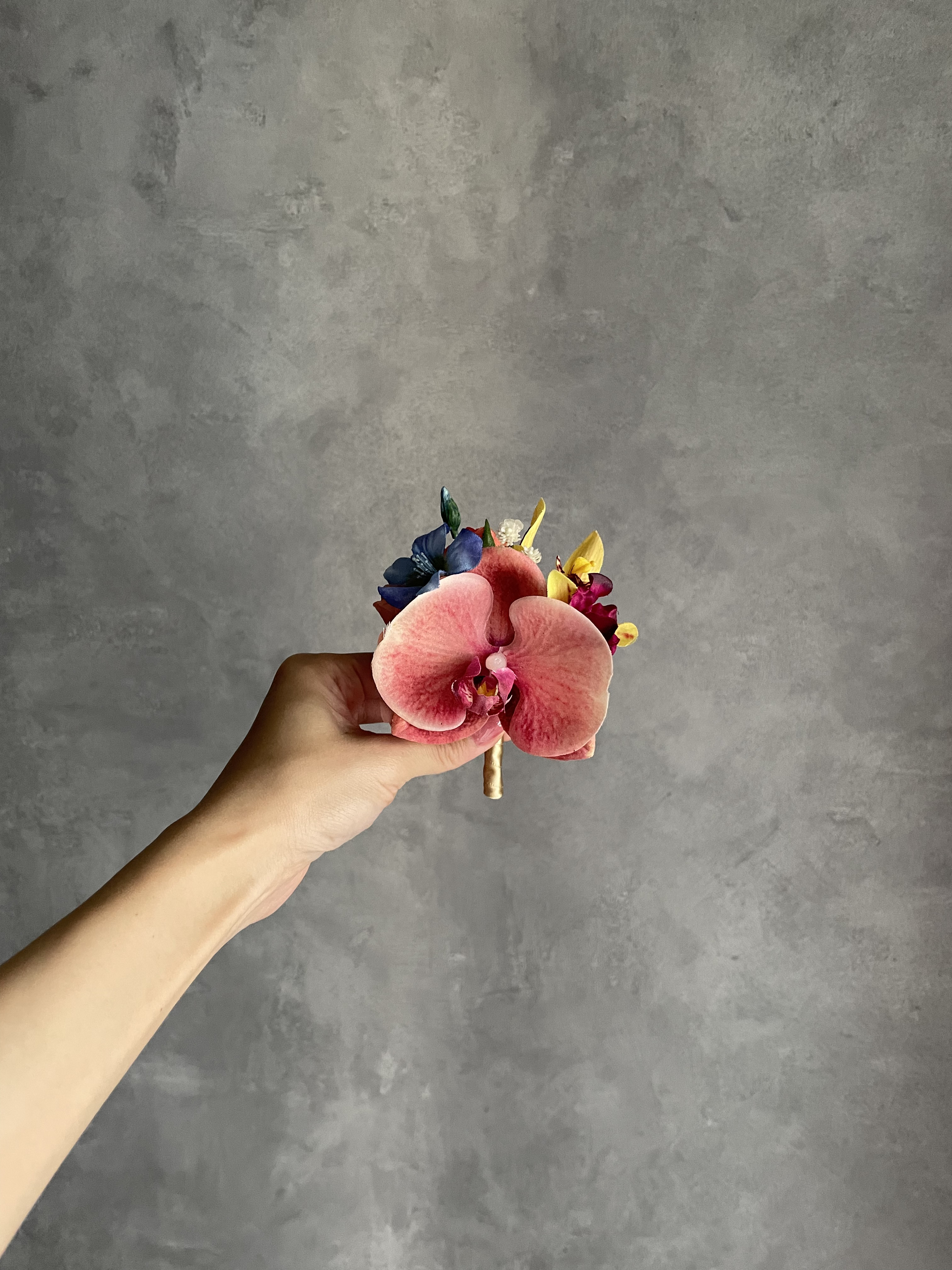 elegant colorfulブーケ　ウェディングブーケ／造花ブーケ／アーティフィシャルフラワー／胡蝶蘭ブーケ