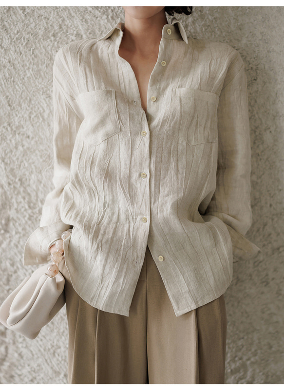 リネン100% ロングシャツ ウェーブ風テクスチャー 特殊揉み加工 ヴィンテージ風 秋の通勤 リラックスシルエット 1枚目の画像