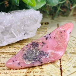 カクセコナイト内包✨レインボー　ラベンダー　アメジスト　結晶　ラフストーン　原石 カコクセナイト内包✨ 虹入り アメジスト ラフストーン 原石