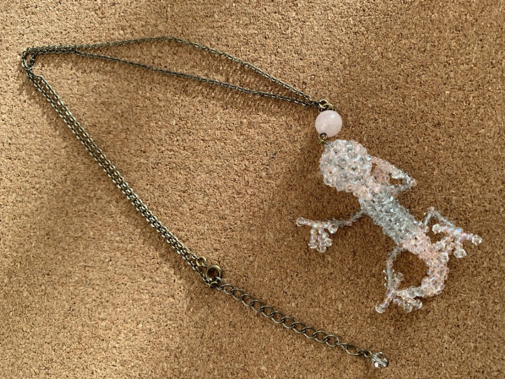 シルエットヤモリキラキラネックレス♪（ローズクォーツ）