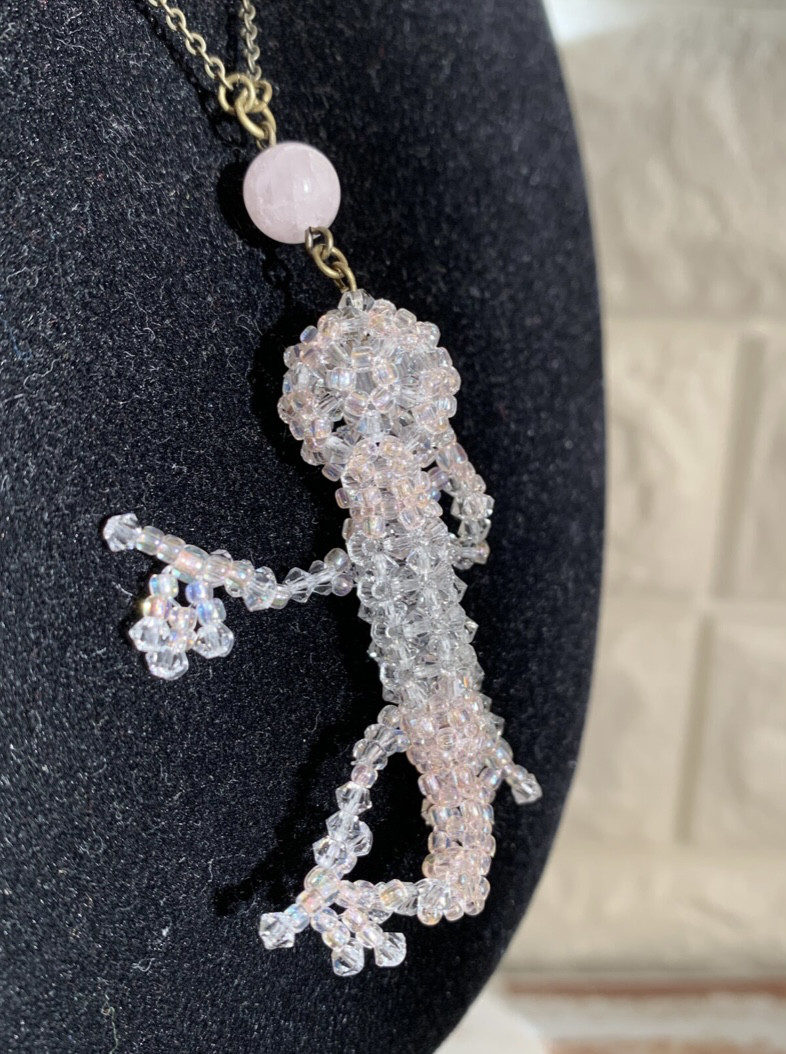 シルエットヤモリキラキラネックレス♪（ローズクォーツ）