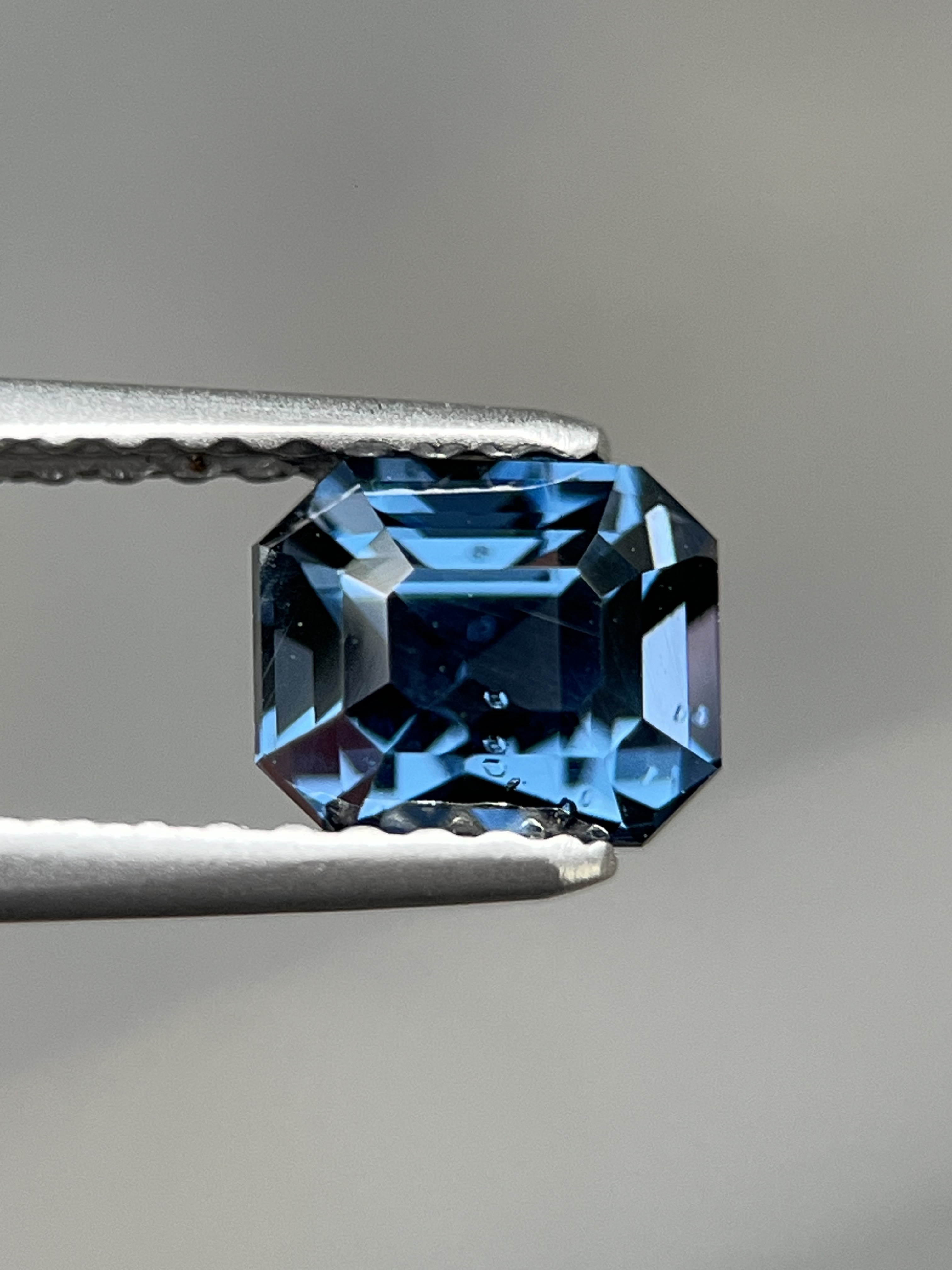 ブルースピネル1.09ctNatural blue Spinel 日本宝石ソー付