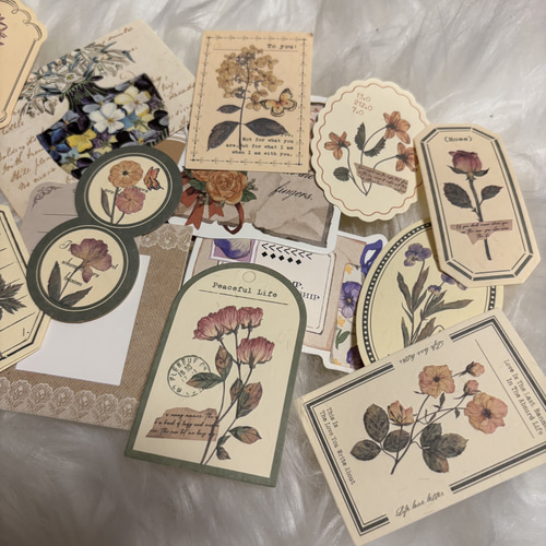 ラッピング・コラージュ素材/ヴィンテージ風/ デザインペーパー素材 ランダムセット 花柄 スイーツ ヴィンテージ