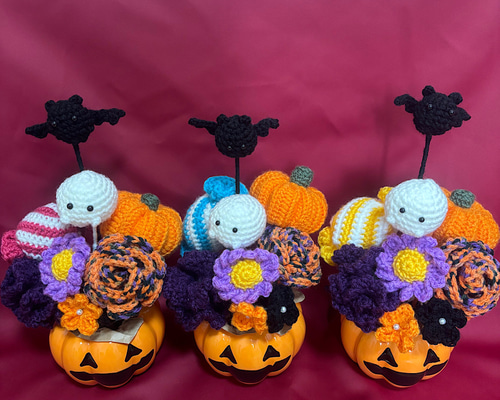 Halloween♡編みぐるみフラワーアレンジ Halloween♡編みぐるみフラワーアレンジ Halloween」のアイデア 94 件