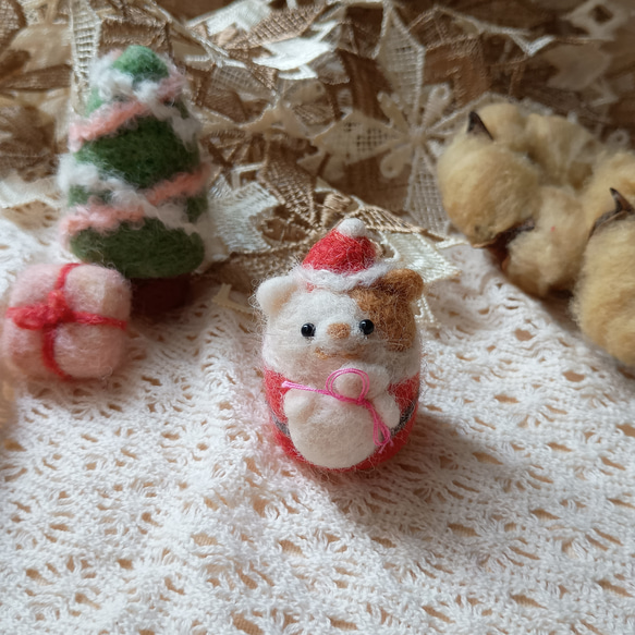 幸せをお届けするサンタクロース シマネコさん 羊毛フェルト
