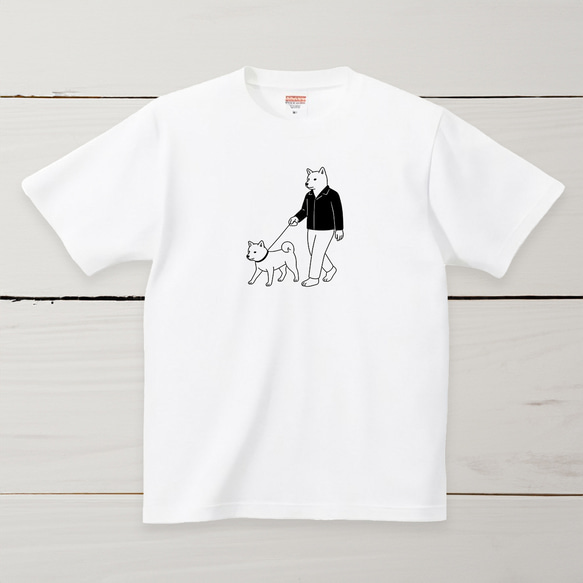 柴犬の散歩 Tシャツ【名入れ可】柴犬 ギフト プレゼント プリント 豆柴 白柴 ウォーキング 1枚目の画像