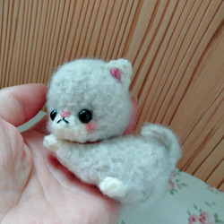 ちょうだいポーズの三毛猫 ハートな仔猫 ストラップ おねだり