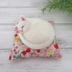羊毛フェルト 桜にゃこ(猫) 羊毛フェルト はる 通販 17359521｜Creema