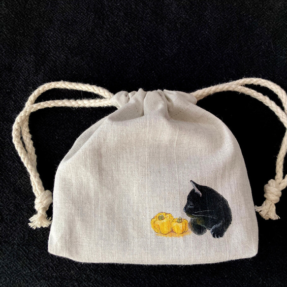 ハロウィン⭐︎『黒猫とかぼちゃ』手描きコットンリネン巾着 ベージュ 3枚目の画像