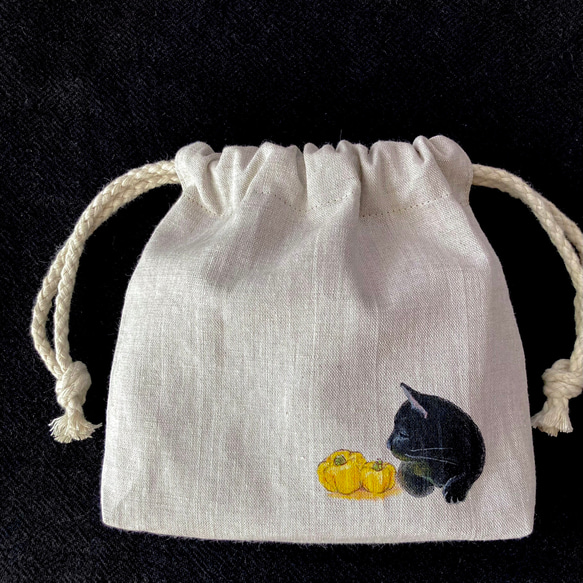 ハロウィン⭐︎『黒猫とかぼちゃ』手描きコットンリネン巾着 ベージュ 2枚目の画像