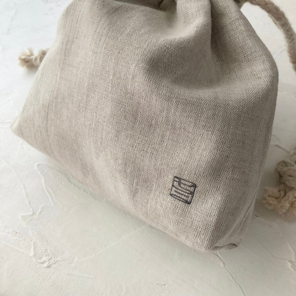 ハロウィン⭐︎『黒猫とかぼちゃ』手描きコットンリネン巾着 ベージュ 7枚目の画像