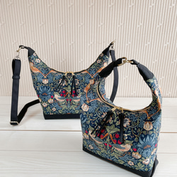 倉敷帆布　ウィリアムモリス　いちご泥棒　2way　ショルダーバッグ　軽量　自立　ホーボーバッグ　ハーフムーンバッグ　　 1枚目の画像