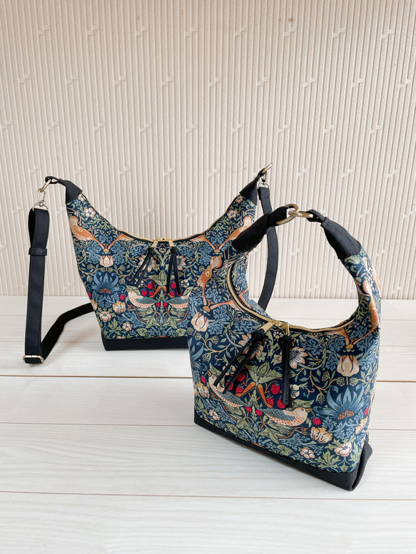 倉敷帆布　ウィリアムモリス　いちご泥棒　2way　ショルダーバッグ　軽量　自立　ホーボーバッグ　ハーフムーンバッグ　　 1枚目の画像