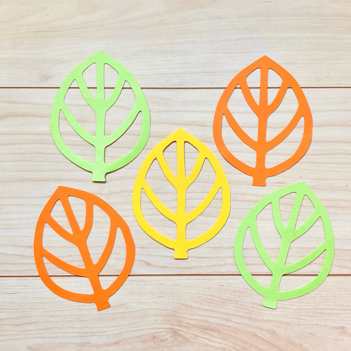 保育製作 秋 壁面飾り 落ち葉 葉っぱ シンプルタイプ 5枚セット キット