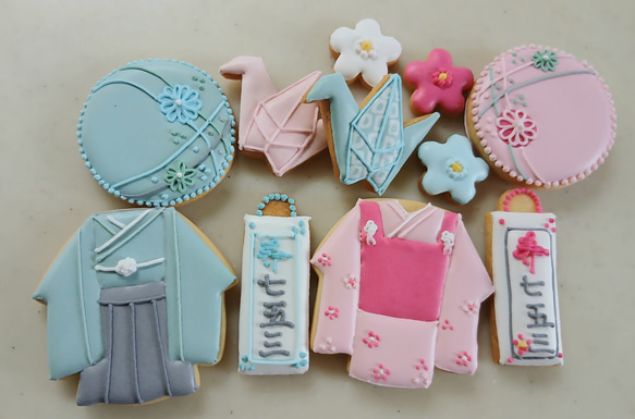 『Creema限定新作』七五三のアイシングクッキー※名入れ可能※白砂糖不使用※身体に優しいアイシング※お色変可能 1枚目の画像